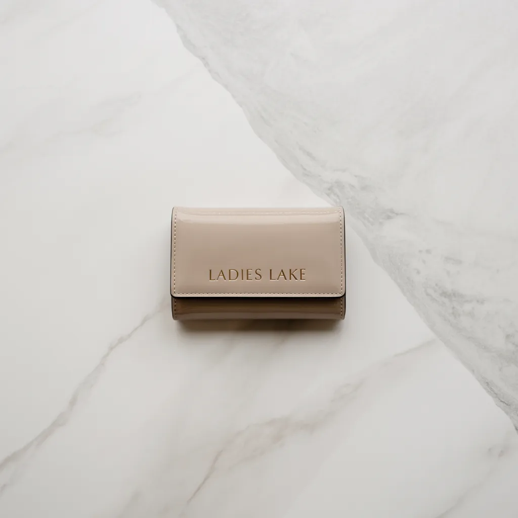 Elegant women's clutch wallet